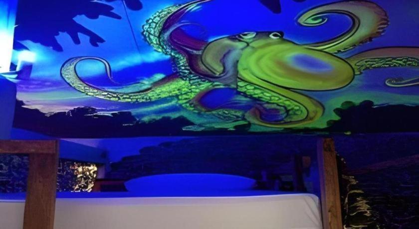 קו לנטה Peacock Hostel מראה חיצוני תמונה