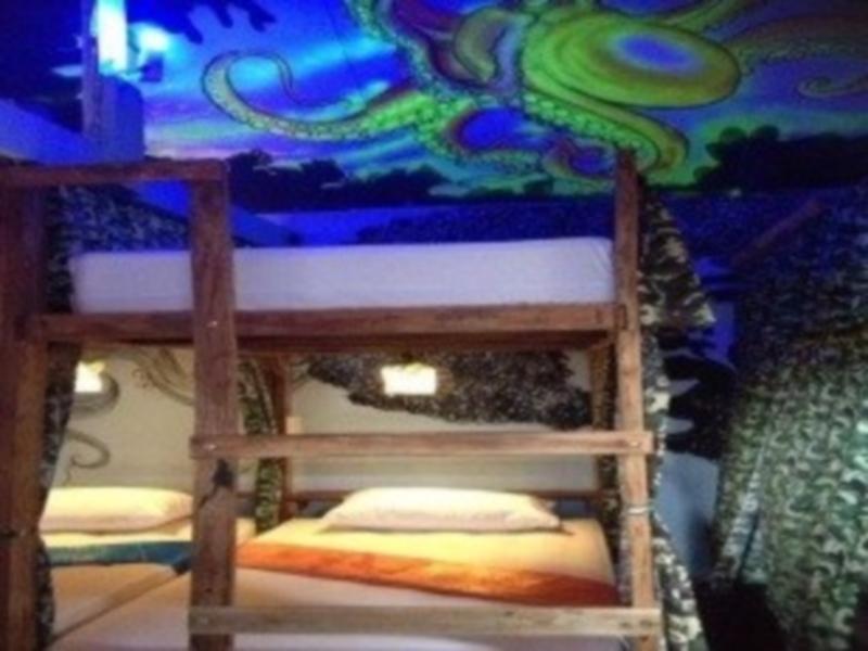 קו לנטה Peacock Hostel מראה חיצוני תמונה